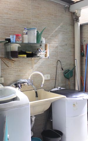 Casa à venda com 180m², 4 quartos e 2 vagasLavanderia e Quintal 