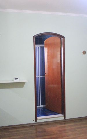 Casa à venda com 180m², 4 quartos e 2 vagasSuíte 