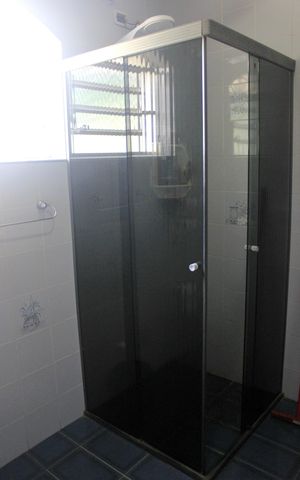 Casa à venda com 180m², 4 quartos e 2 vagasBanheiro social 