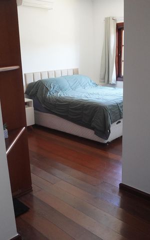 Casa de condomínio à venda com 322m², 4 quartos e 4 vagasSuite 1