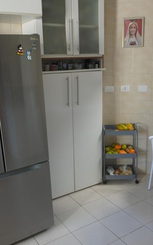 Casa de condomínio à venda com 322m², 4 quartos e 4 vagasCozinha