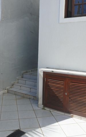 Casa de condomínio à venda com 322m², 4 quartos e 4 vagasÁrea Externa