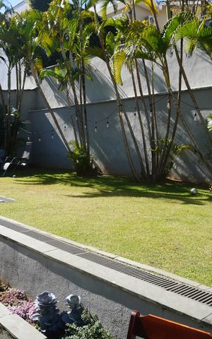 Casa de condomínio à venda com 322m², 4 quartos e 4 vagasÁrea Externa