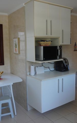 Casa de condomínio à venda com 322m², 4 quartos e 4 vagasCozinha