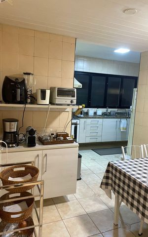 Apartamento à venda com 178m², 3 quartos e 3 vagas Apartamento à venda com 178m², 3 quartos e 3 vagasCozinha