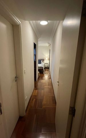 Apartamento à venda com 178m², 3 quartos e 3 vagas Apartamento à venda com 178m², 3 quartos e 3 vagasCorredor