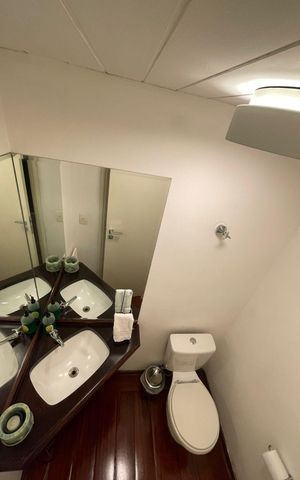 Apartamento à venda com 178m², 3 quartos e 3 vagas Apartamento à venda com 178m², 3 quartos e 3 vagasBanheiro
