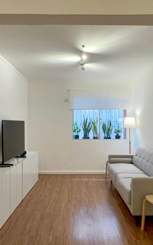 Apartamento à venda com 90m², 2 quartos e 1 vaga Apartamento à venda com 90m², 2 quartos e 1 vagaSala de TV