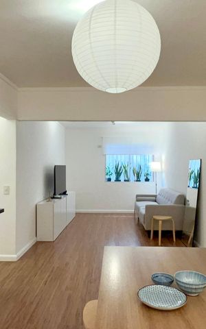 Apartamento à venda com 90m², 2 quartos e 1 vaga Apartamento à venda com 90m², 2 quartos e 1 vagaSala de Jantar