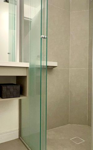 Apartamento à venda com 90m², 2 quartos e 1 vaga Apartamento à venda com 90m², 2 quartos e 1 vagaBanheiro