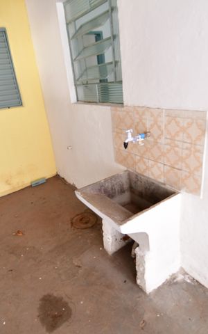 Casa para alugar com 150m², 2 quartos e 1 vagaÁrea de Serviço