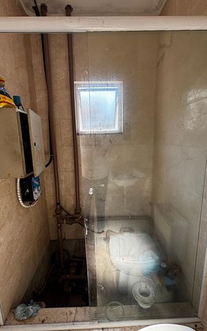 Casa à venda com 536m², 4 quartos e 11 vagas Casa à venda com 536m², 4 quartos e 11 vagasPiscina - Banheiro