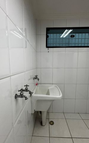 Casa à venda com 536m², 4 quartos e 11 vagas Casa à venda com 536m², 4 quartos e 11 vagasÁrea de Serviço