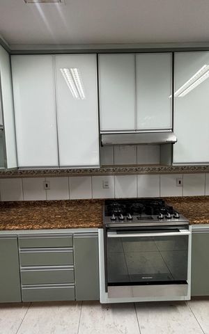 Casa à venda com 536m², 4 quartos e 11 vagas Casa à venda com 536m², 4 quartos e 11 vagasCozinha