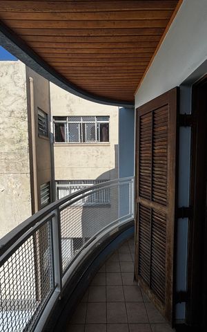 Casa à venda com 536m², 4 quartos e 11 vagas Casa à venda com 536m², 4 quartos e 11 vagasSuite 3 Varanda