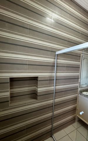 Casa à venda com 536m², 4 quartos e 11 vagas Casa à venda com 536m², 4 quartos e 11 vagasBanheiro da Suíte 3