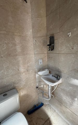 Casa à venda com 536m², 4 quartos e 11 vagas Casa à venda com 536m², 4 quartos e 11 vagasPiscina - Banheiro