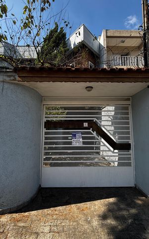 Casa à venda com 536m², 4 quartos e 11 vagas Casa à venda com 536m², 4 quartos e 11 vagasFachada