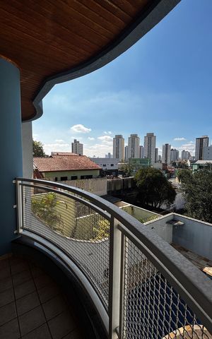 Casa à venda com 536m², 4 quartos e 11 vagas Casa à venda com 536m², 4 quartos e 11 vagasSuite 3 Varanda