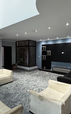 Casa à venda com 536m², 4 quartos e 11 vagas Casa à venda com 536m², 4 quartos e 11 vagasSala de Estar