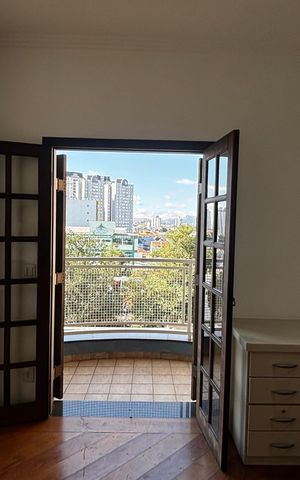 Casa à venda com 536m², 4 quartos e 11 vagas Casa à venda com 536m², 4 quartos e 11 vagasSuite 3