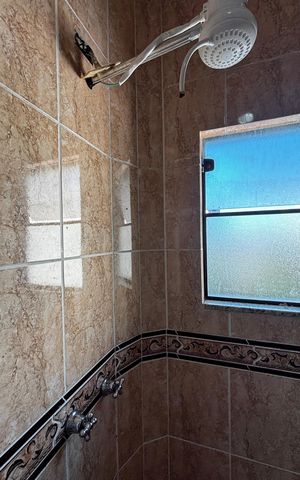 Casa à venda com 536m², 4 quartos e 11 vagas Casa à venda com 536m², 4 quartos e 11 vagasBanheiro social