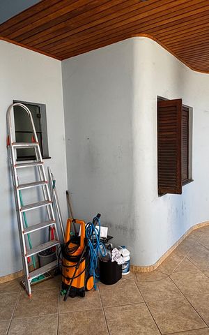Casa à venda com 536m², 4 quartos e 11 vagas Casa à venda com 536m², 4 quartos e 11 vagasVaranda