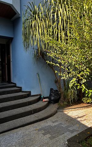 Casa à venda com 536m², 4 quartos e 11 vagas Casa à venda com 536m², 4 quartos e 11 vagasQuintal