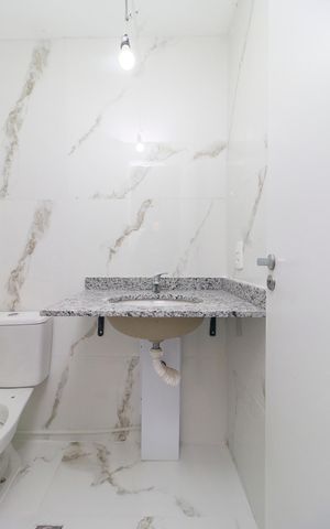 Apartamento à venda com 63m², 2 quartos e 1 vaga Apartamento à venda com 63m², 2 quartos e 1 vagaSuíte - Banheiro