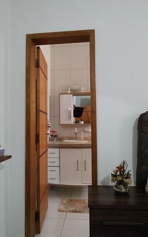 Casa de condomínio à venda com 218m², 5 quartos e 2 vagasSuíte