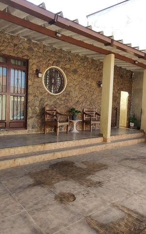 Casa de condomínio à venda com 218m², 5 quartos e 2 vagasQuintal 
