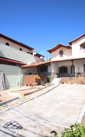 Casa à venda com 434m², 4 quartos e 3 vagasQuintal