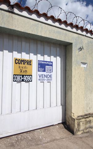 Casa à venda com 434m², 4 quartos e 3 vagasFachada