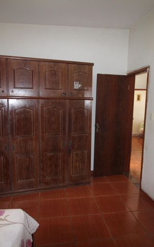 Casa à venda com 434m², 4 quartos e 3 vagasSuíte