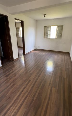 Casa à venda com 70m², 2 quartos e sem vaga Casa à venda com 70m², 2 quartos e sem vagaSala
