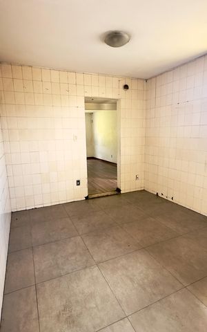 Casa à venda com 70m², 2 quartos e sem vaga Casa à venda com 70m², 2 quartos e sem vagaCozinha