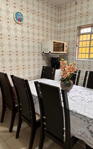 Casa à venda com 200m², 3 quartos e 2 vagas