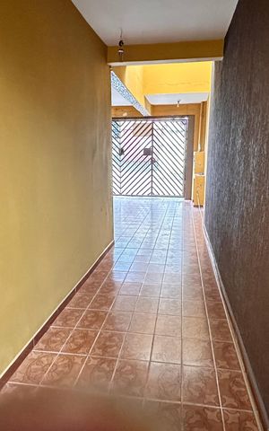 Casa à venda com 200m², 3 quartos e 2 vagas