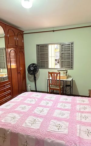 Casa à venda com 200m², 3 quartos e 2 vagas