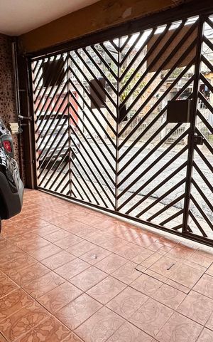 Casa à venda com 200m², 3 quartos e 2 vagas
