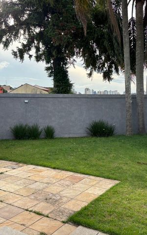 Casa à venda com 514m², 3 quartos e 7 vagas Casa à venda com 514m², 3 quartos e 7 vagasÁrea externa