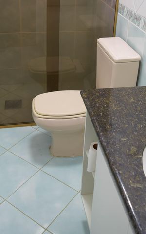 Apartamento à venda com 115m², 2 quartos e 2 vagas Apartamento à venda com 115m², 2 quartos e 2 vagasBanheiro