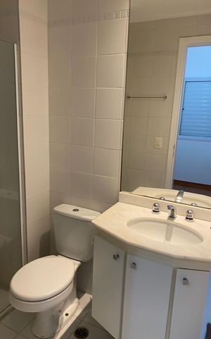 Apartamento à venda com 90m², 2 quartos e 2 vagas Apartamento à venda com 90m², 2 quartos e 2 vagasBanheiro