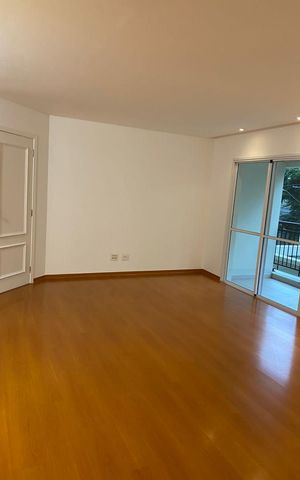 Apartamento à venda com 90m², 2 quartos e 2 vagas Apartamento à venda com 90m², 2 quartos e 2 vagasSala