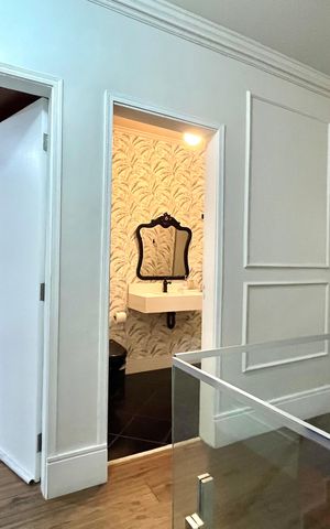 Casa para alugar com 190m², 4 quartos e 2 vagas Casa para alugar com 190m², 4 quartos e 2 vagasCorredor