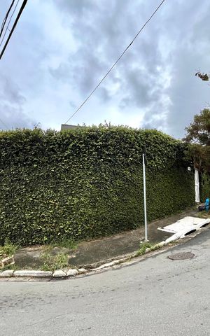 Casa para alugar com 190m², 4 quartos e 2 vagas Casa para alugar com 190m², 4 quartos e 2 vagasFachada