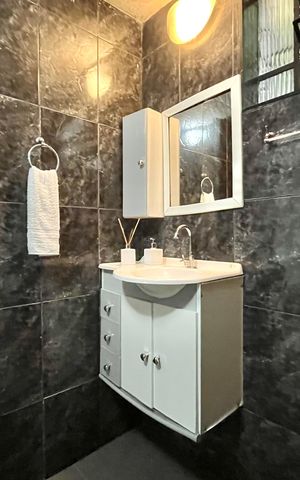 Casa para alugar com 190m², 4 quartos e 2 vagas Casa para alugar com 190m², 4 quartos e 2 vagasBanheiro de serviço