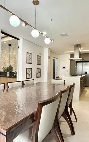 Casa para alugar com 190m², 4 quartos e 2 vagas Casa para alugar com 190m², 4 quartos e 2 vagasCozinha