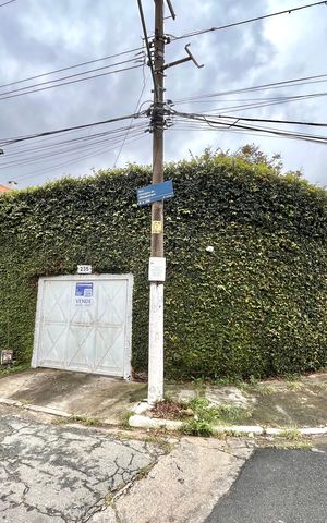 Casa para alugar com 190m², 4 quartos e 2 vagas Casa para alugar com 190m², 4 quartos e 2 vagasFachada