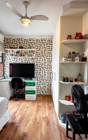 Casa à venda com 230m², 3 quartos e 2 vagas